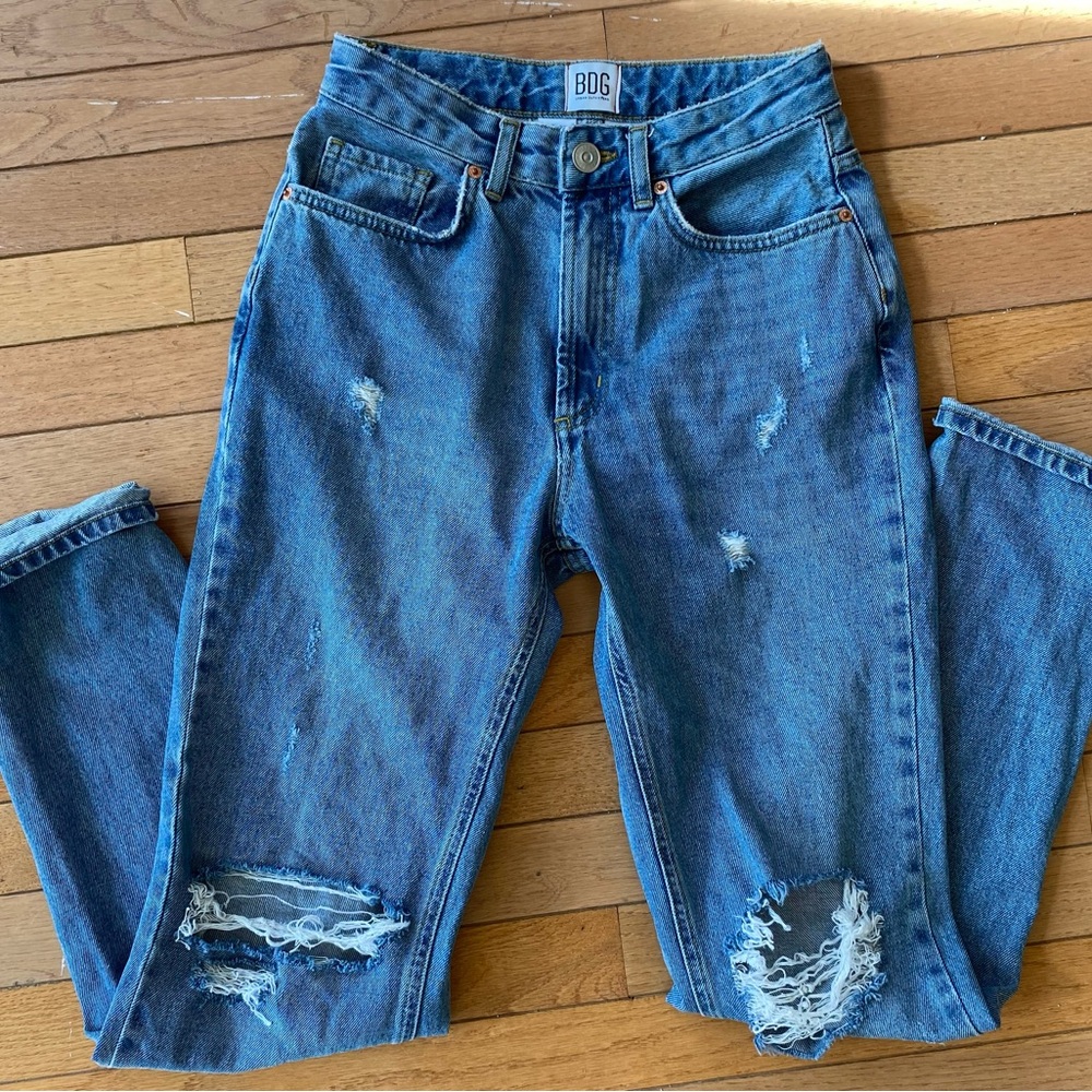 EUC BDG Washed Indigo Ripped Mom Jeans - Picture 10 of 16